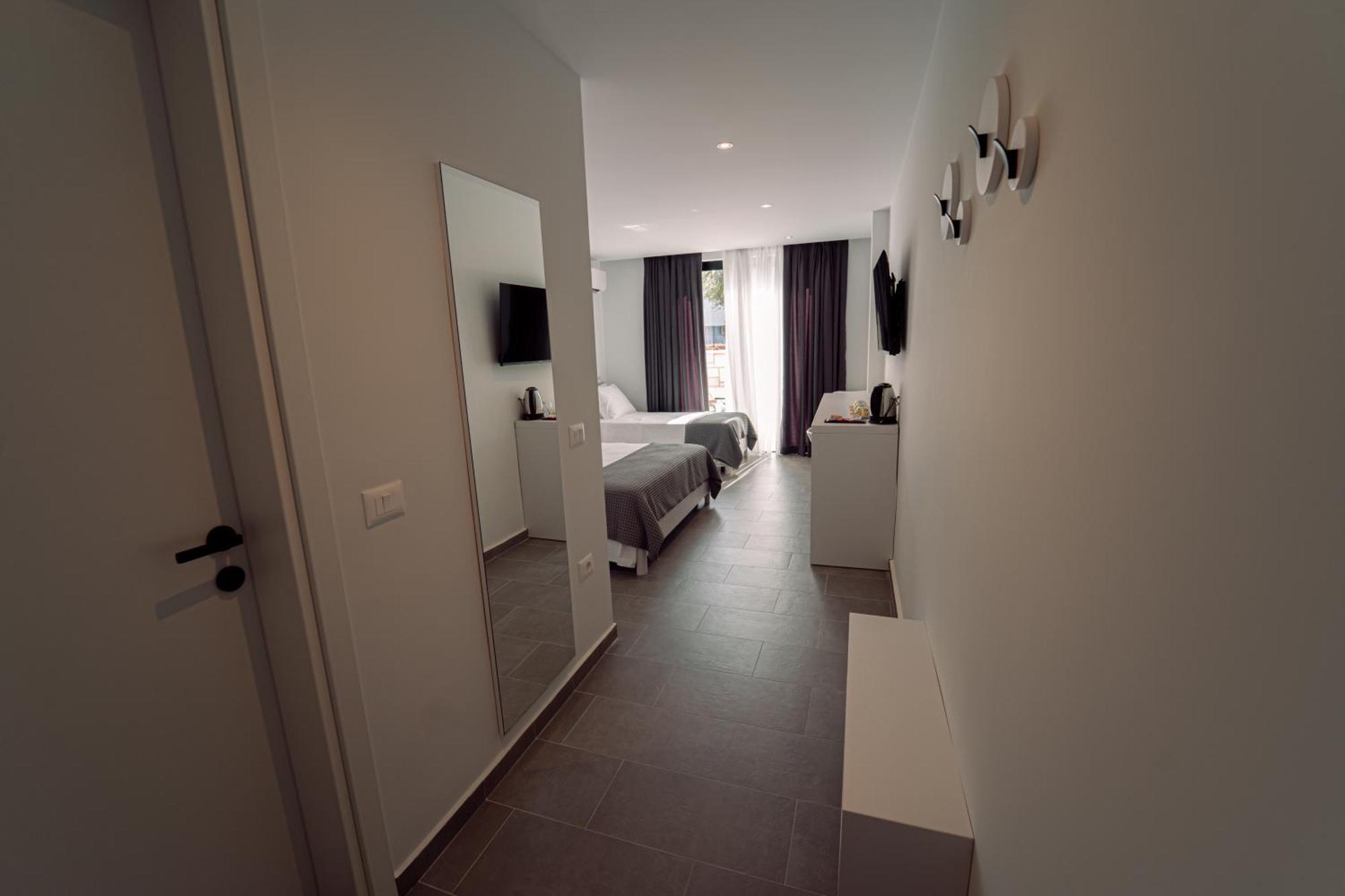 Hotel Vila 19 Dhërmi Eksteriør bilde